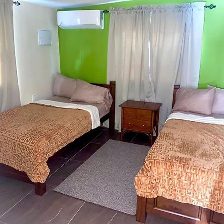 Centrally Located, Private, 1 Bedroom Apartment. Willemstad Zewnętrze zdjęcie