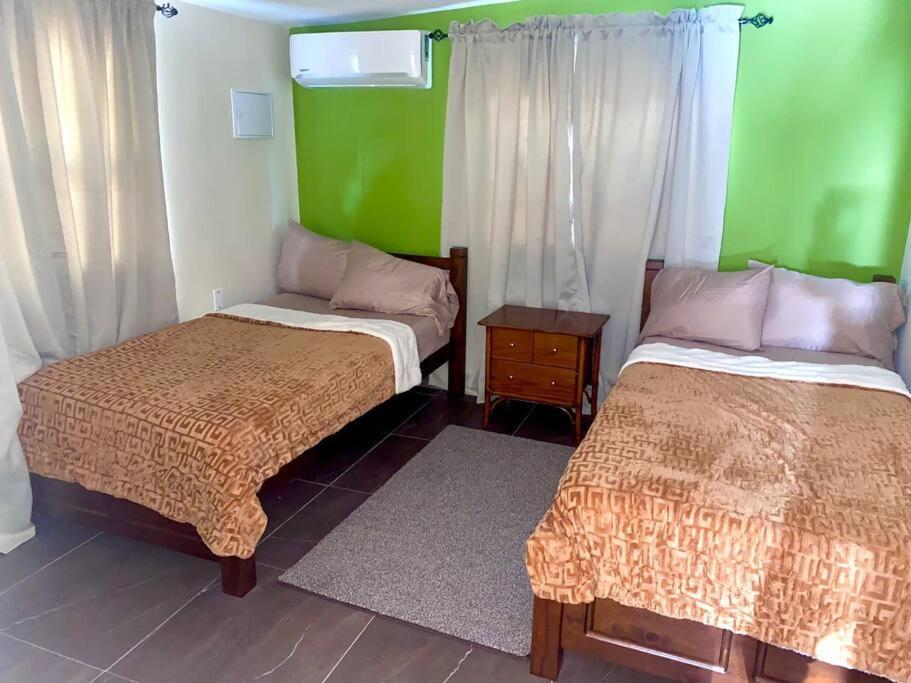 Centrally Located, Private, 1 Bedroom Apartment. Willemstad Zewnętrze zdjęcie