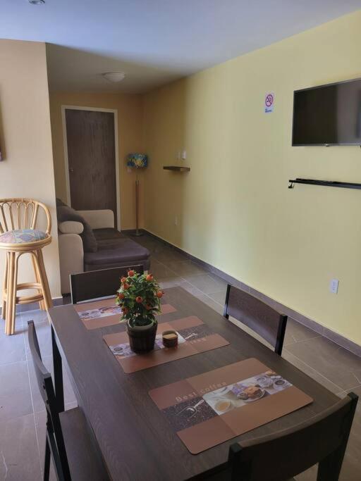 Centrally Located, Private, 1 Bedroom Apartment. Willemstad Zewnętrze zdjęcie